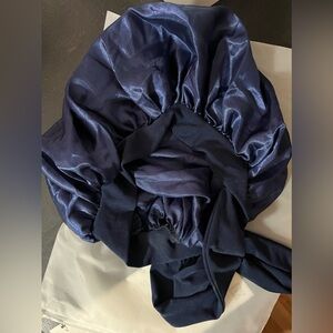 SILK never used VELANICO wrap around bonnet hair protector on NAVYBLUE